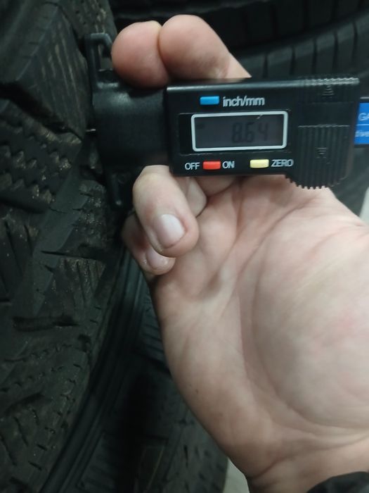 225 55 R17C  HANKOOK  Winter I*cept LV,Зимові шини БВ Склад