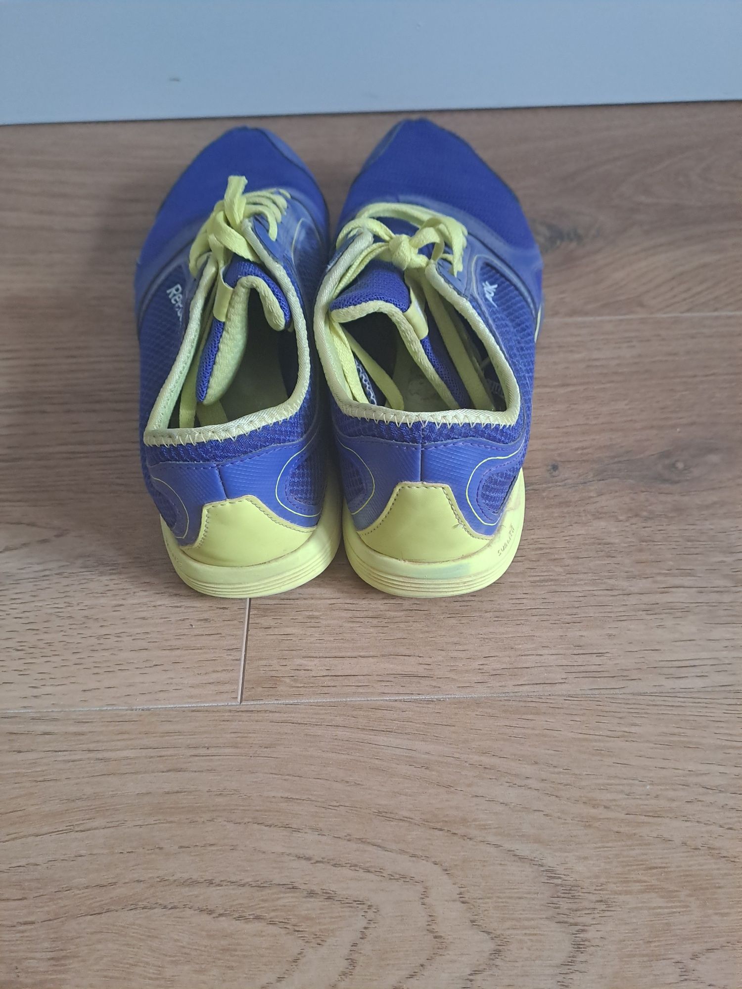 Кросівки Reebok оригінальні для тренувань чи бігу 38,5 - 39 розмір
