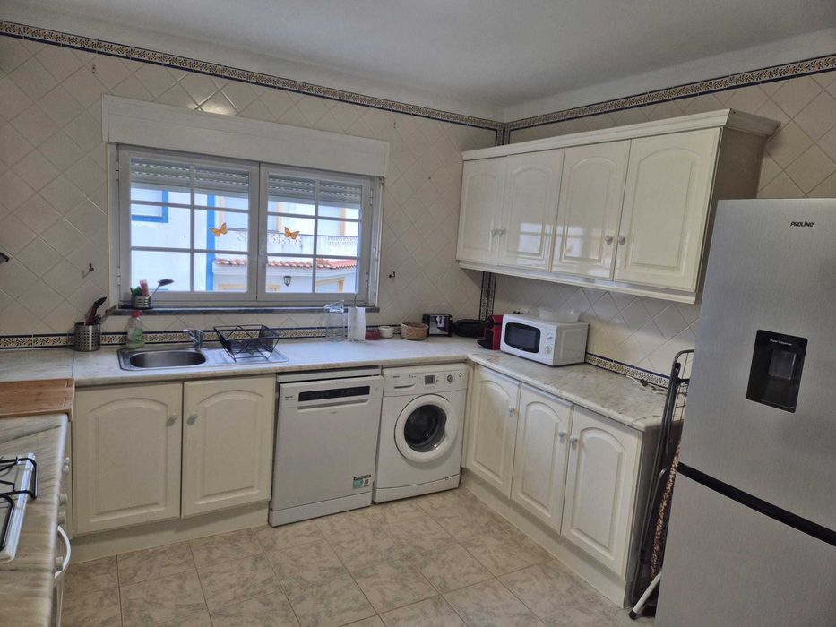 Apartamento T3 com vista para o mar num condomínio com piscina