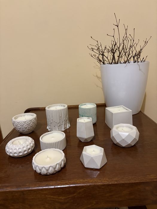 Свічка ароматизована, гіпсова тара. Ручна робота