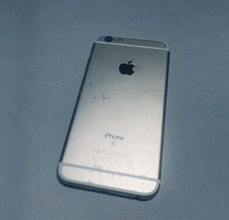Iphone 6 S dourado