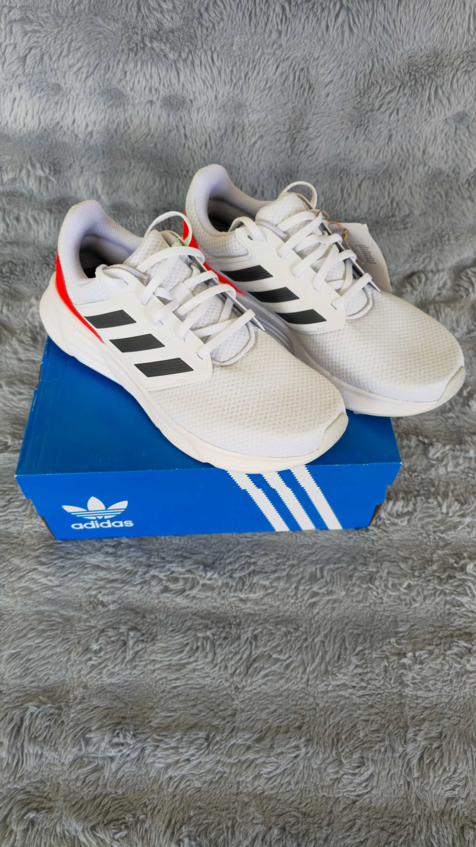 Кросівки Adidas galaxy 6m
