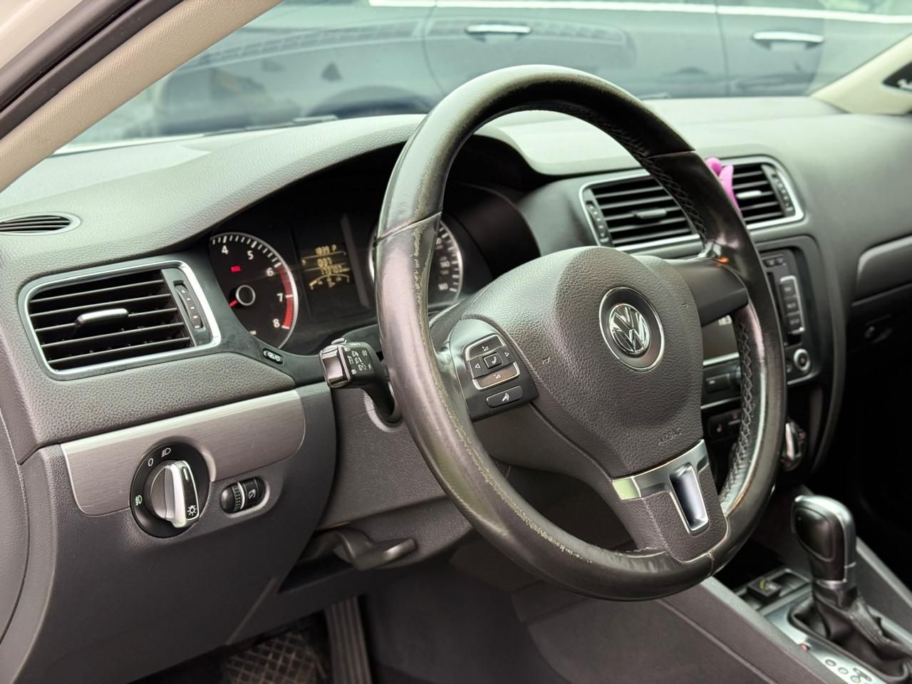 Volkswagen Jetta 2.5 SE 2012 торг