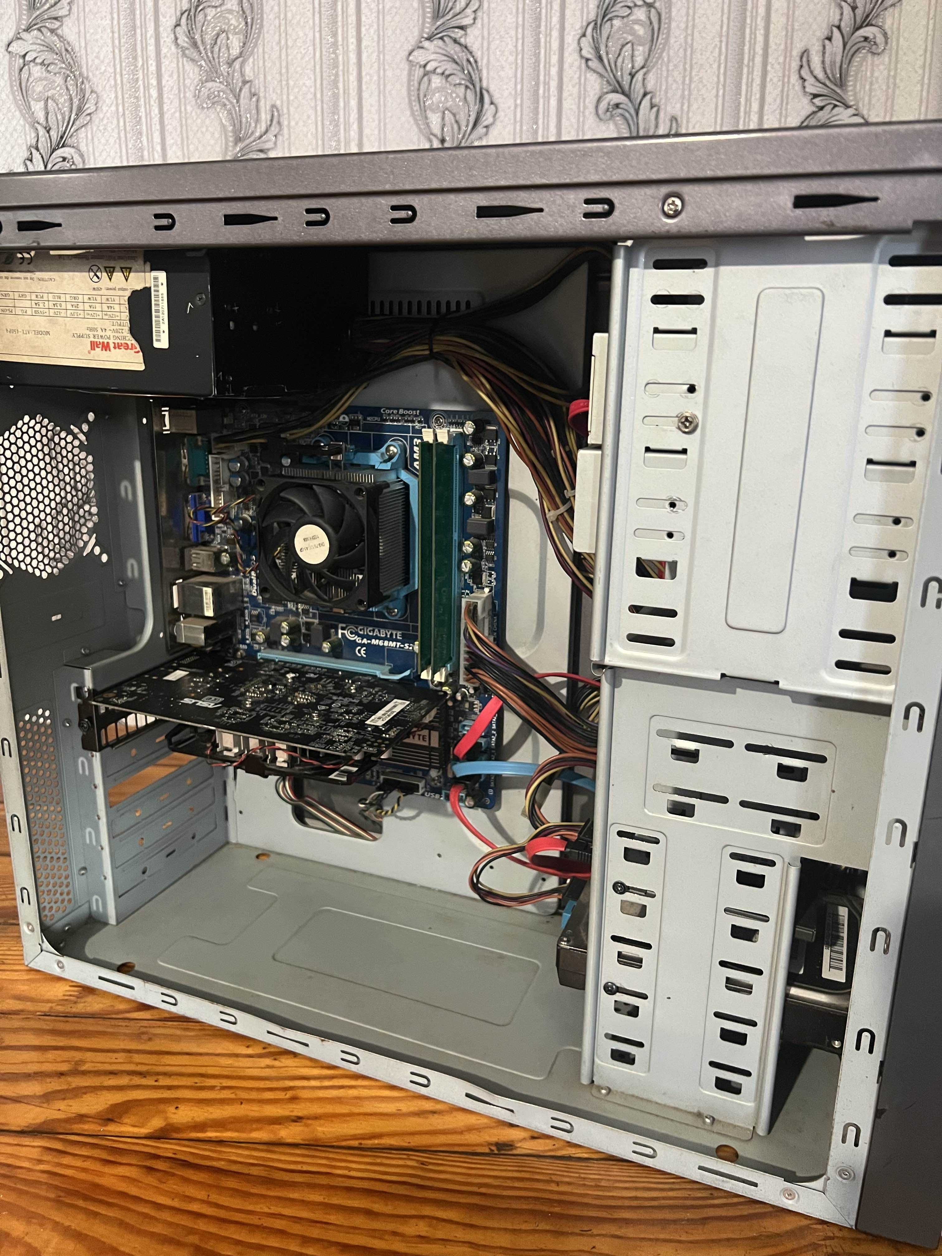 Готовий ПК: AMD Athlon X4+RX 550/8 GB RAM /SSD+HDD
