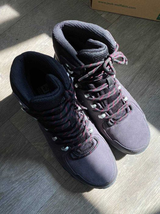 Жіночі черевики високі Jack Wolfskin Refugio Texapore Mid W 4050871