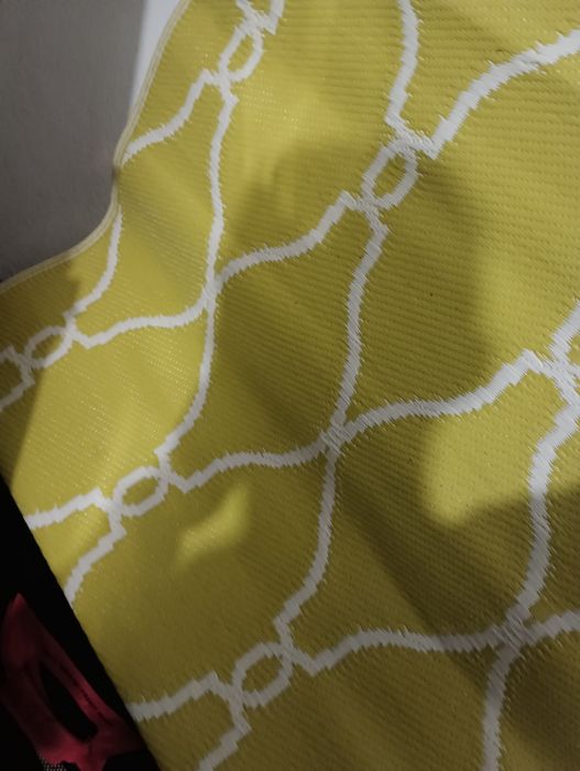 Vários tapetes para venda