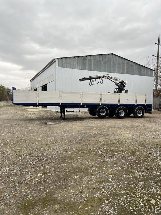 Напівпричіп Pacton з краном Kennis 16.000