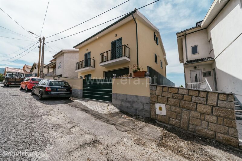 Moradia T3 / Seia, Seia, São Romão e Lapa dos Dinheiros