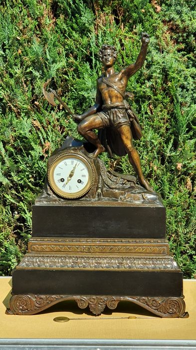 Zegar kominkowy brąz antyk XIXwiek sygnowany ogromny 72cm