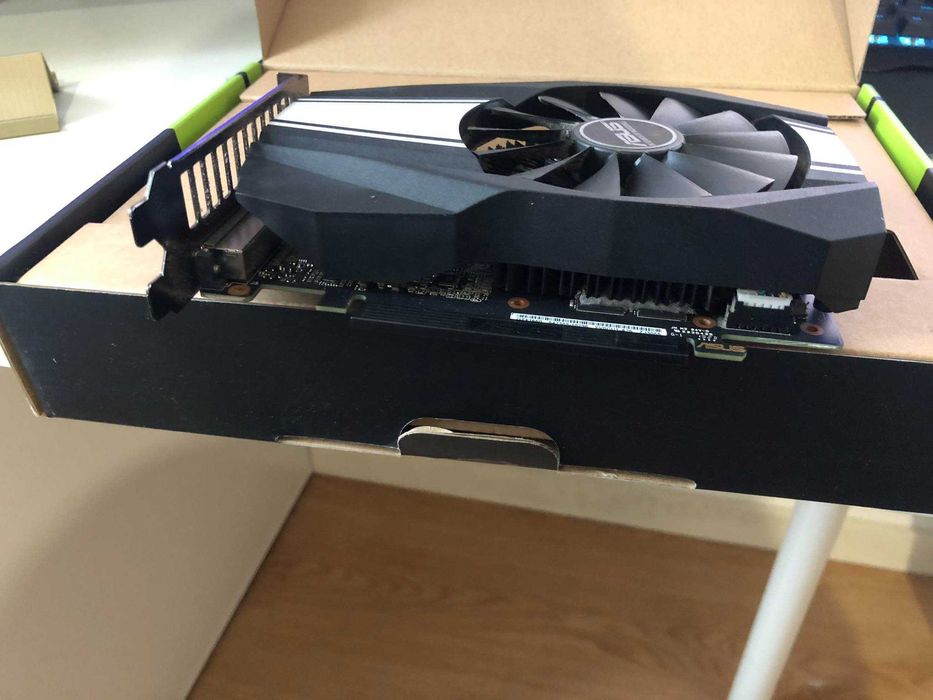 Graphic Card ASUS GeForce GTX 1660 (NVIDIA - 6 GB DDR5)