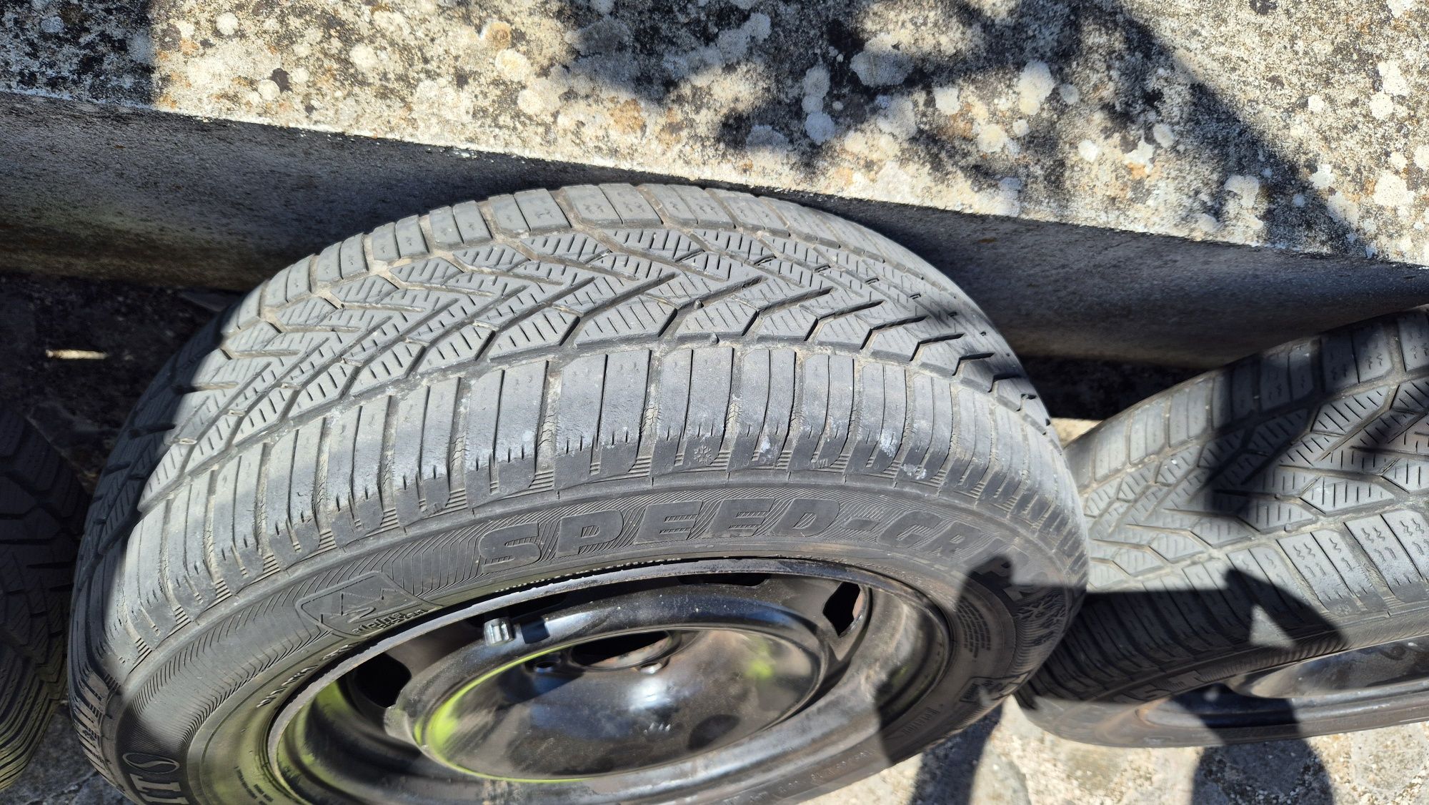 Conjunto jantes, pneus e tampoes citroen 185 65 R15