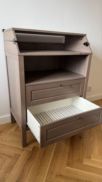 Komoda Sundvik z przewijakiem Ikea - brązowa - 300 zł (do negocjacji)