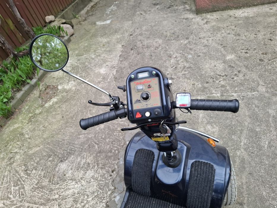 Skuter inwalidzki czterokolowy