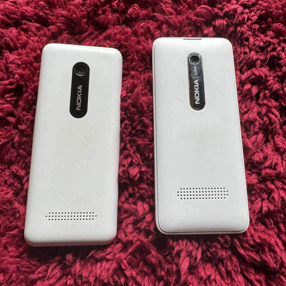 Vendo 2 Telefones da Marca Nokia