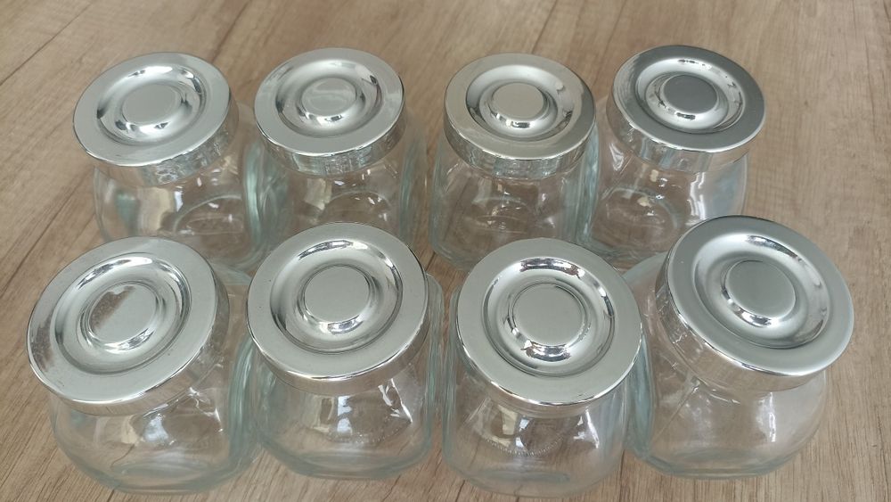 Słoiczki na przyprawy, 8 sztuk