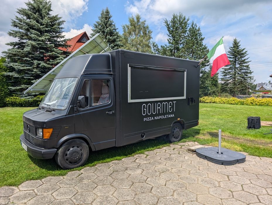Food truck mercedes 308d kaczka foodtruck