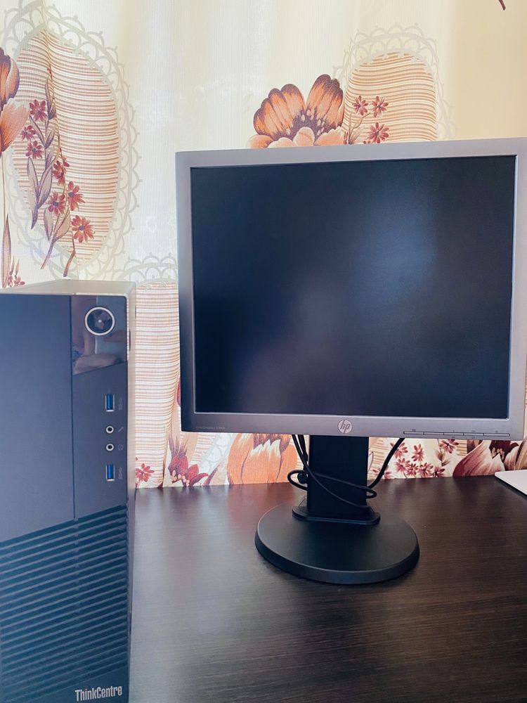 Монитор HP EliteDisplay E190i