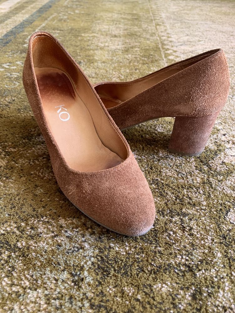 Buty zamszowe brązowe r. 37,5