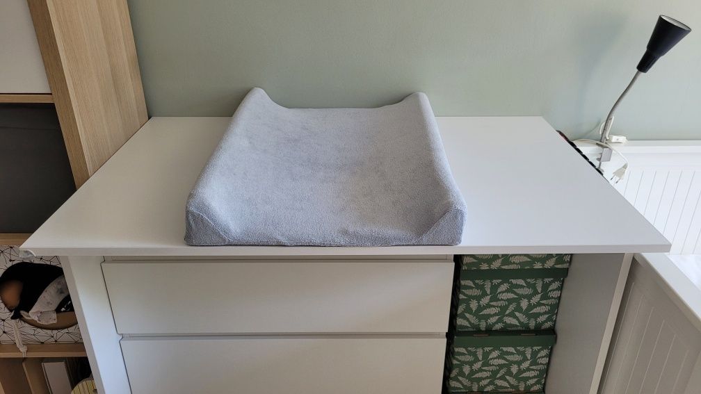 Ikea Malm z nadstawką na przewijak