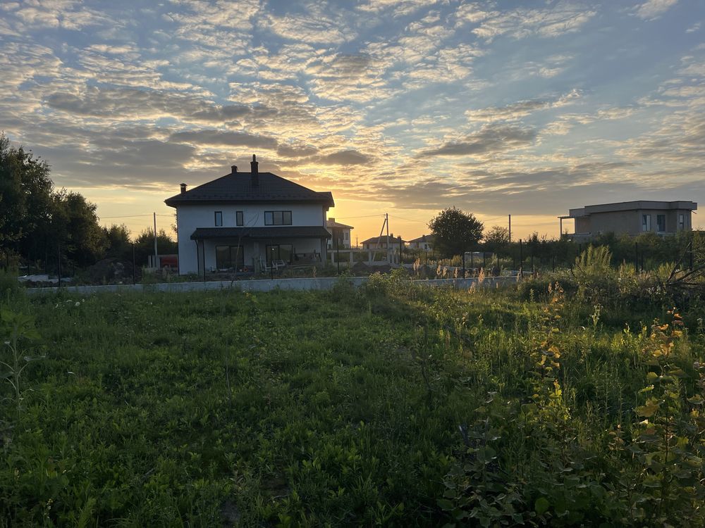 Земельна ділянка під житлову забудову 16соток передмістя Львів