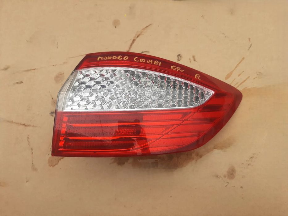 Lampa tył FORD MONDEO MK4 KOMBI prawa