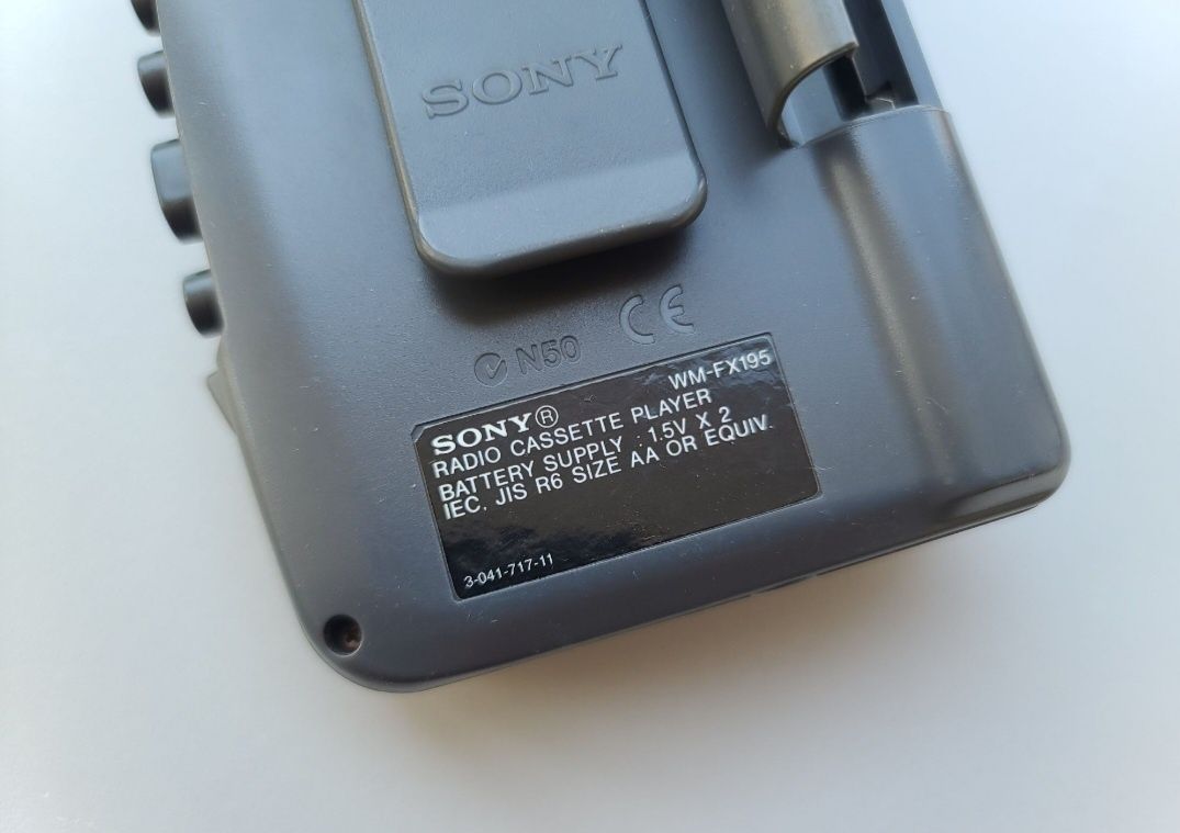 Кассетный плеер sony walkman wm-fx195