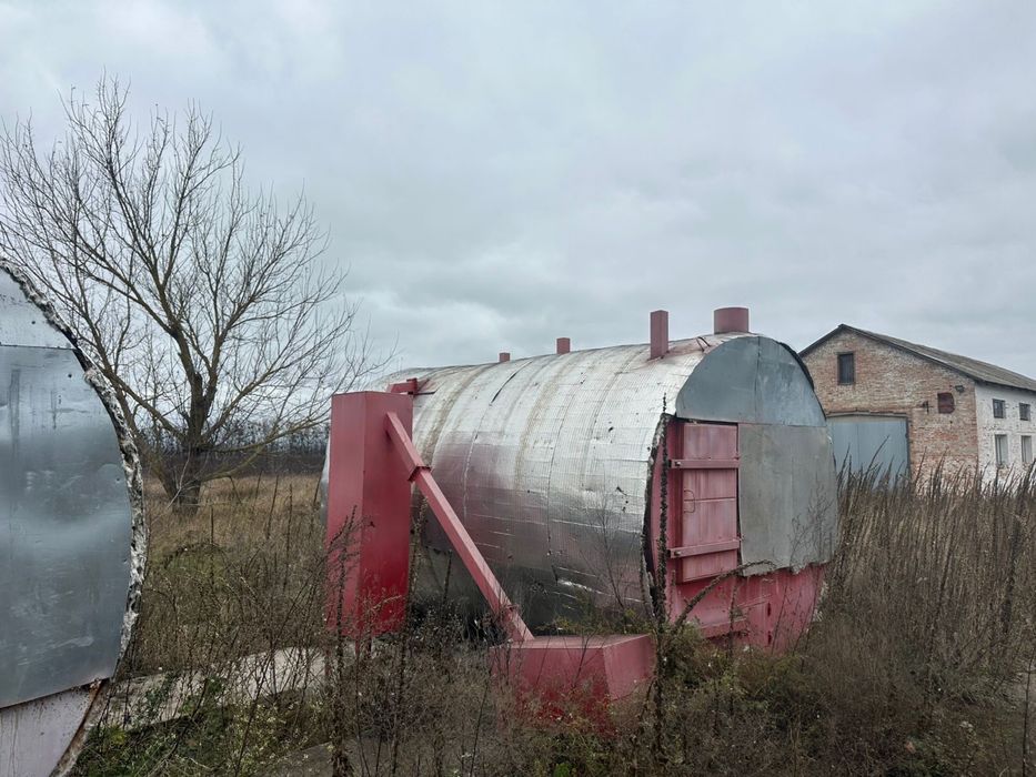 Бочки для випалювання вугілля. Бочка древесне вугілля. Вугілля