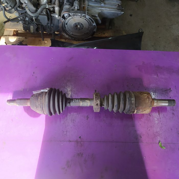 Полуось піввісь привід привод шрус Chevrolet Epica 2.0 Diesel (ліва).