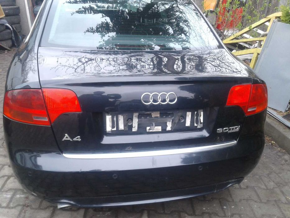 Audi A4 B7 S-line Lampy Tył Zderzak 3.0 tdi V6 Dyfuzor na 2 Rury LY7G