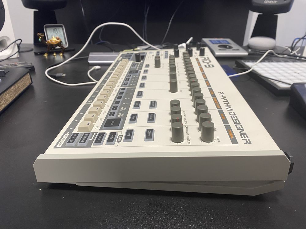 Behringer RD-9 Drum Machine