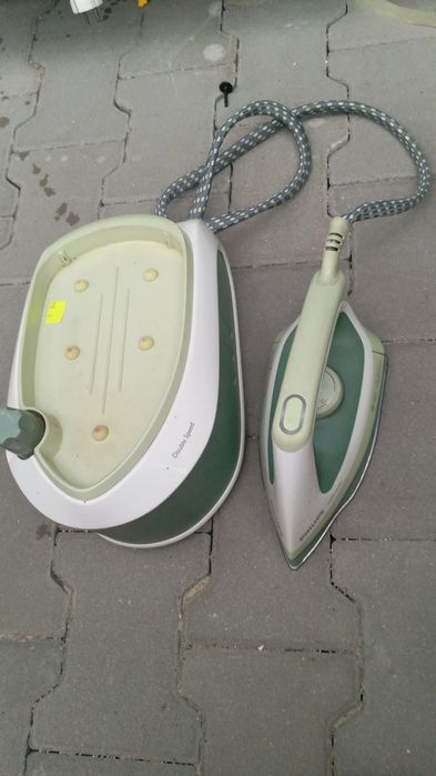 Żelazko ze stacja parową philips