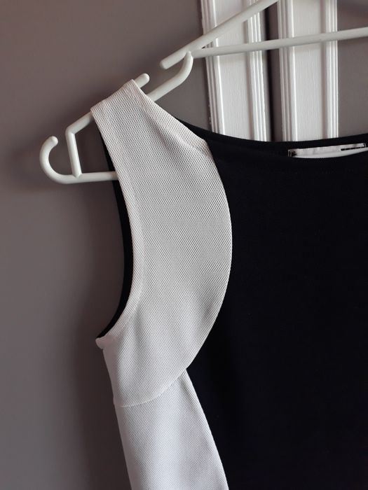 Krótka elegancka sukienka damska rozmiar S made in Poland czarna