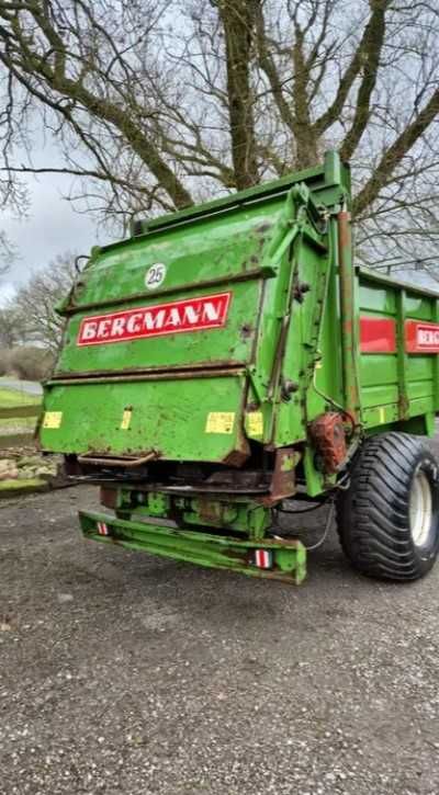 Rozrzutnik obornika BERGMANN 700 ST  7 ton