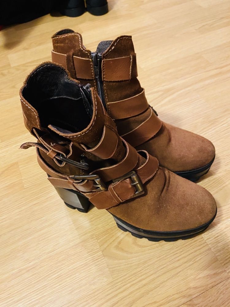 Botas camel 37