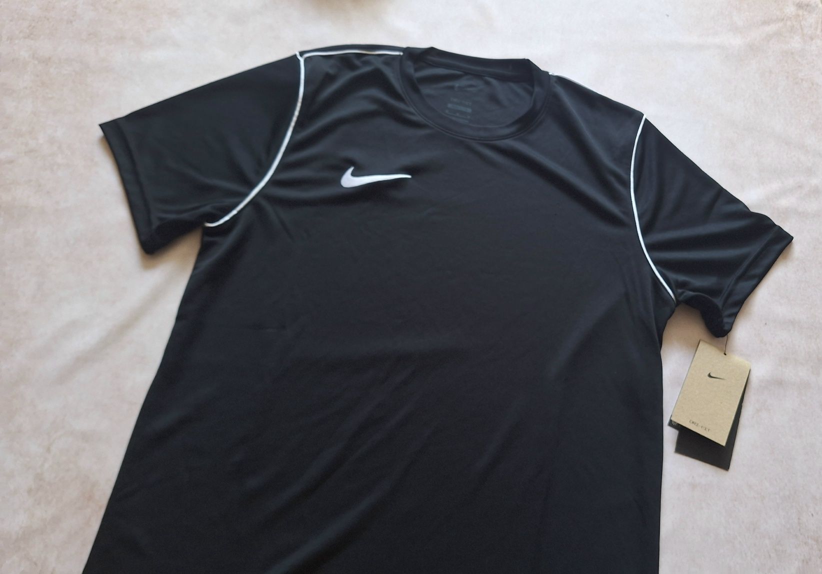 Nowa z metką koszulka sportowa nike Męska Rozmiar M