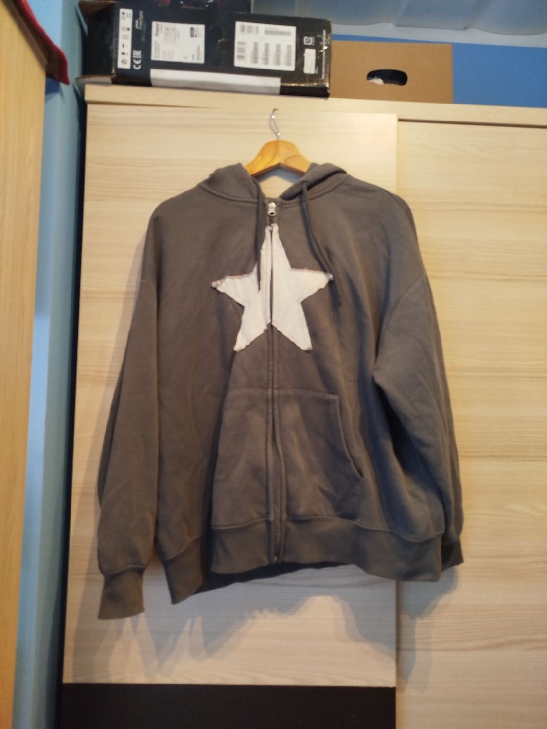 Bluza z gwiazdką