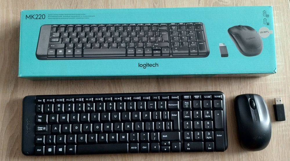 Klawiatura i mysz Logitech MK220