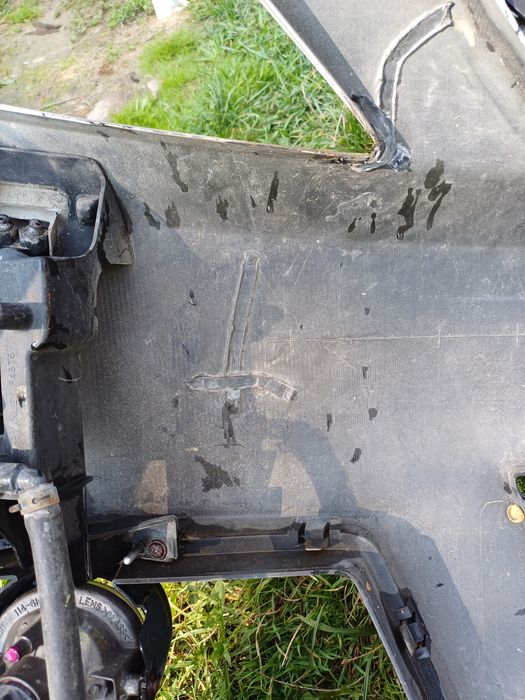 Mazda 5 05-08r передній бампер бампера