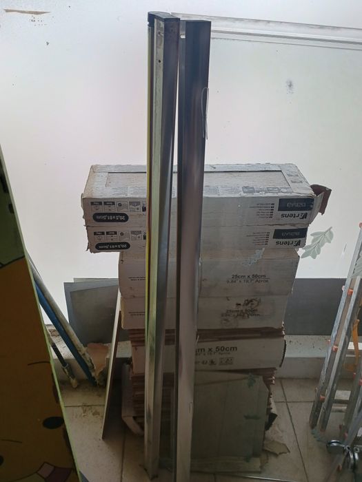 Vidro móvel para banheiro