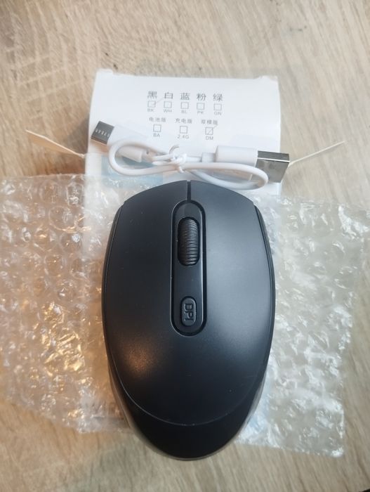 Продам Мышку,новую,с блитузом и с зарядкой