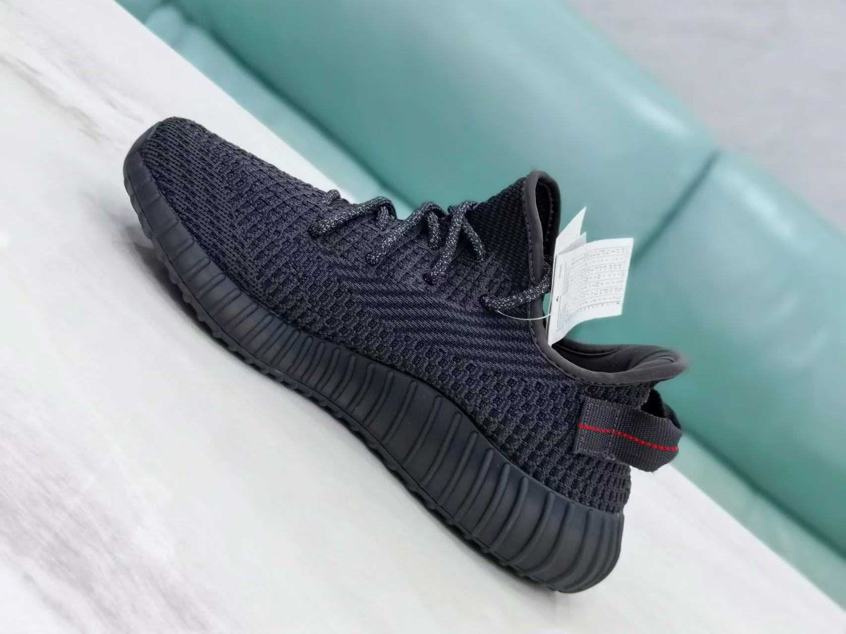 adidas Yeezy Boost 350 V2 Static Black R.41