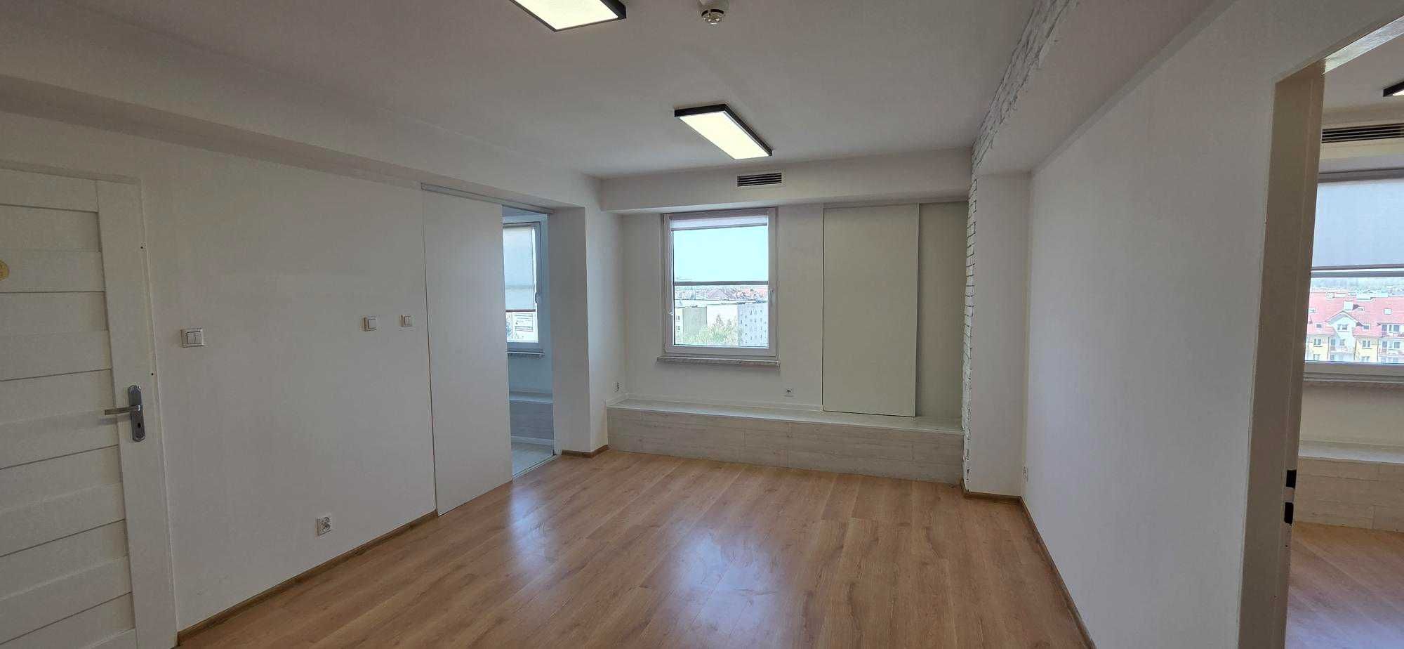 Lokal usługowo/biurowy do wynajęcia - Manhattan.