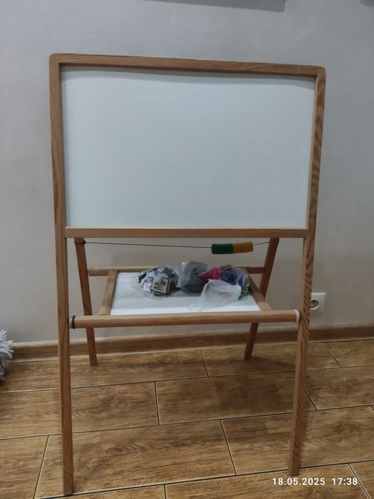 Tablica dwustronna dla dzieci i magnesiki