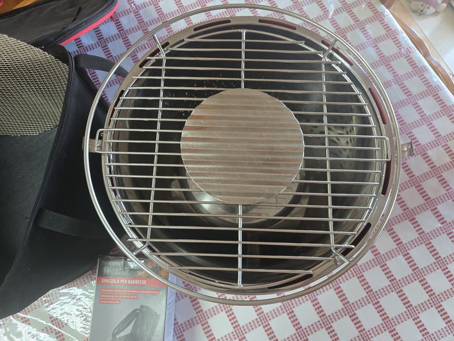 Vendo LOTUS GRILL como novo.