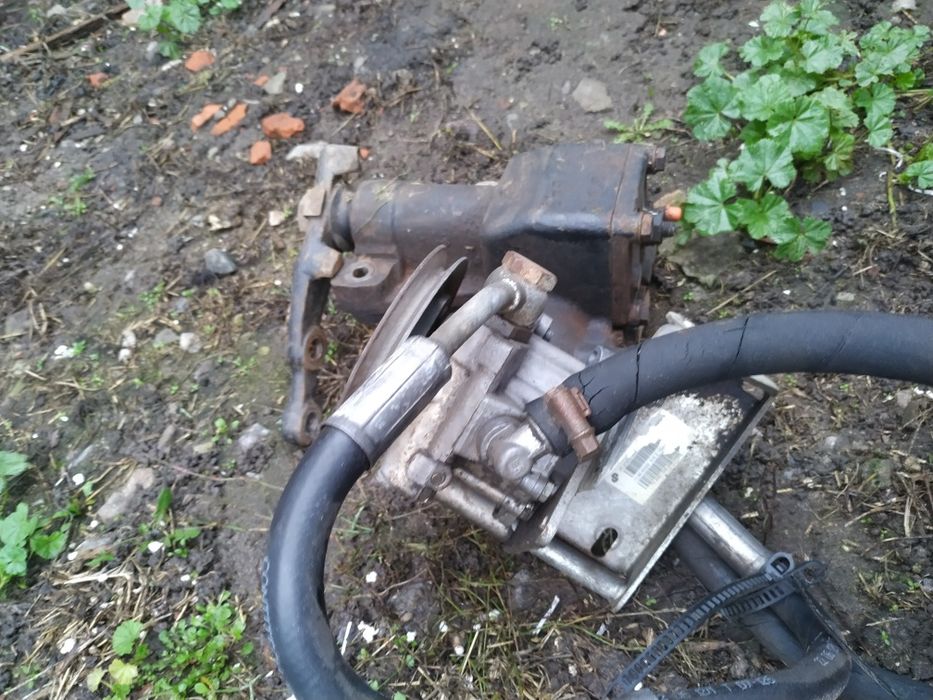 Гидроусилитель руля Нива 21214 комплект