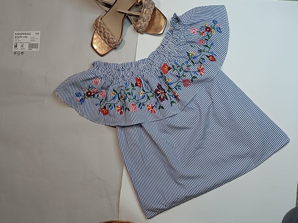 hiszpanka bluzka z krótkim rękawem t-shirt S chaftowana kwiaty piękna