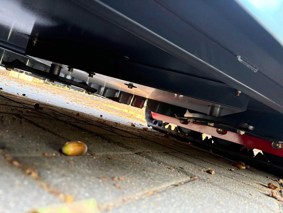 Kosiarka gąsienicowa JFRC90S do wysokiej trawy i trudnego terenu!!