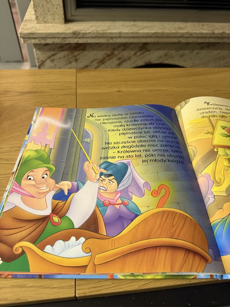 Książka książecxka ulubione bajki dla dzieci bambi śpiąca królewna