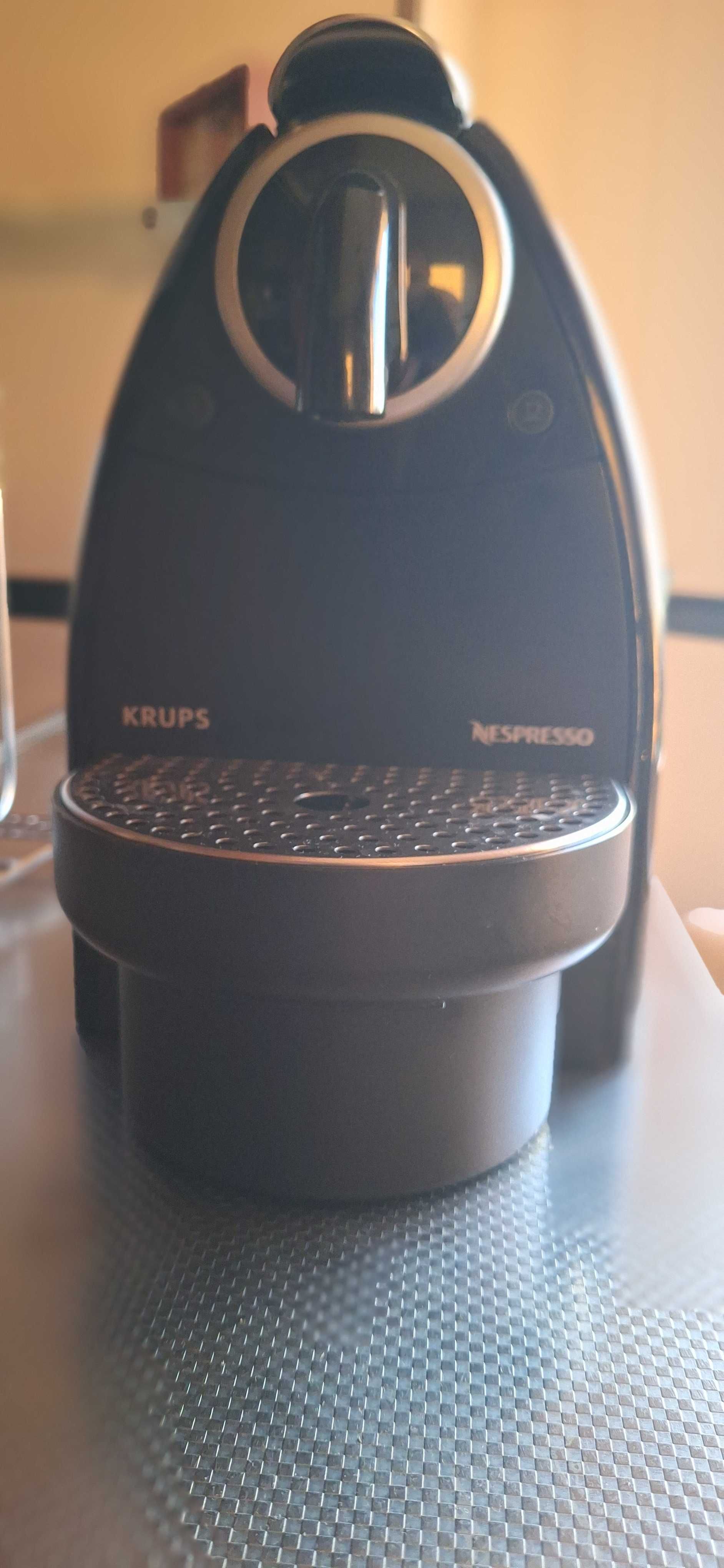 Máquina Café Nespresso/Krups Essenza