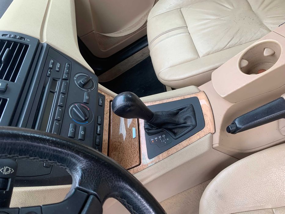 Bmw x3 e83 skóra krem komplet foteli boczki Europa przed lift lędźwie